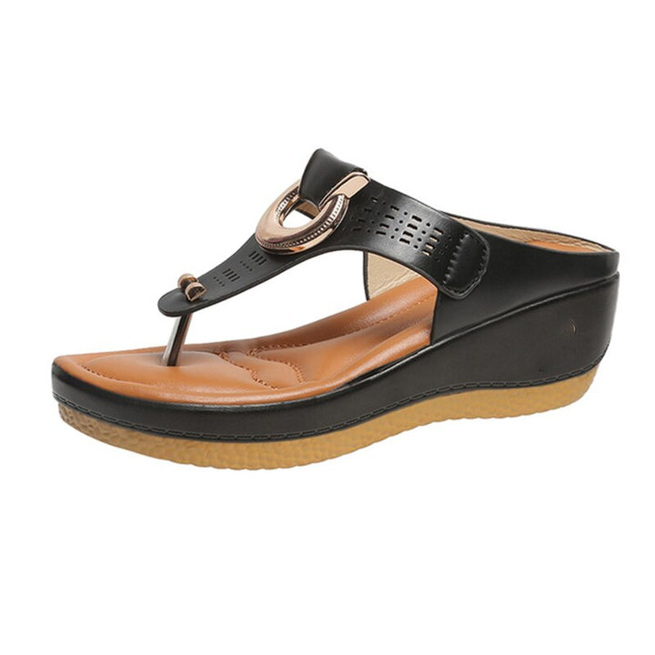Dames orthopedische sandalen met verstelbare banden. Zomerschoenen met optimale pasvorm en voetsteun voor comfort.