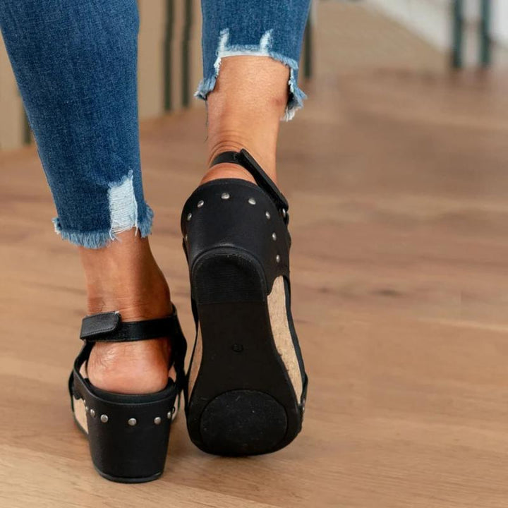 Stijlvolle en comfortabele orthopedische dames sandalen. Perfecte keuze voor voetcomfort en zomerschoenen.