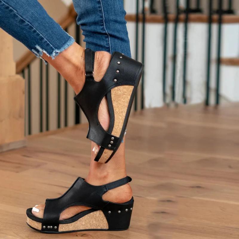 Comfortabele dames orthopedische sandalen met verstelbare banden, voetsteun en modern design. Perfect voor de zomer.