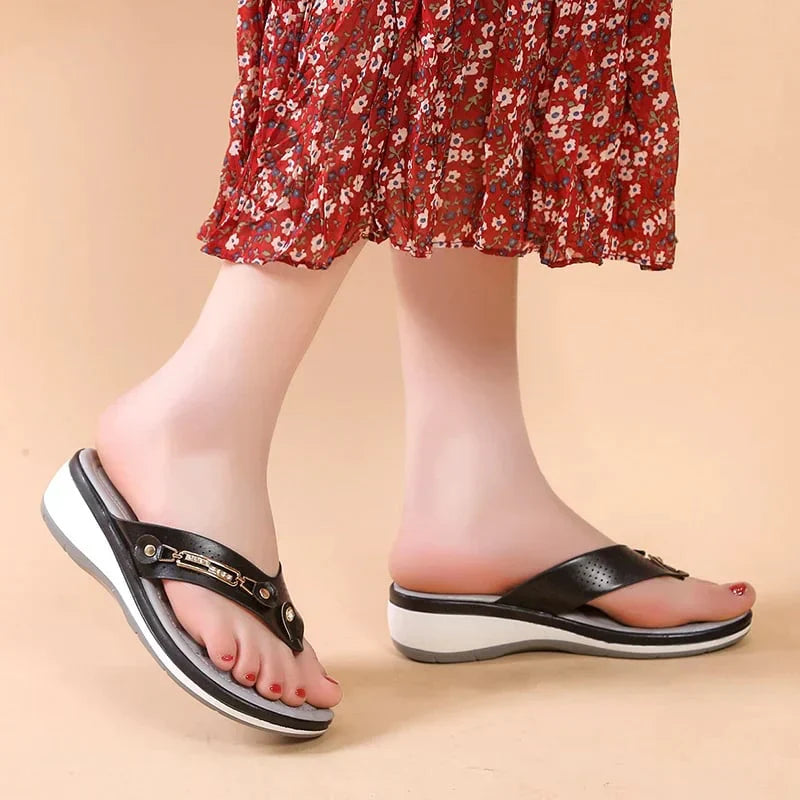 Casual orthopedische dames slippers Solelite, zachte zool, voor dagelijks comfort en stijl.
