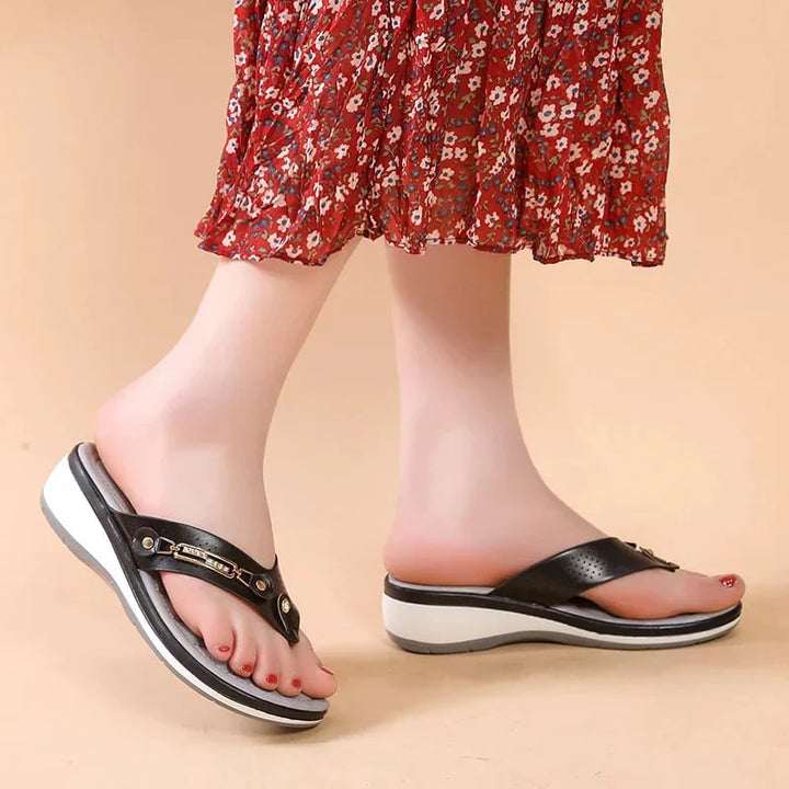 Casual orthopedische dames slippers Solelite, zachte zool, voor dagelijks comfort en stijl.