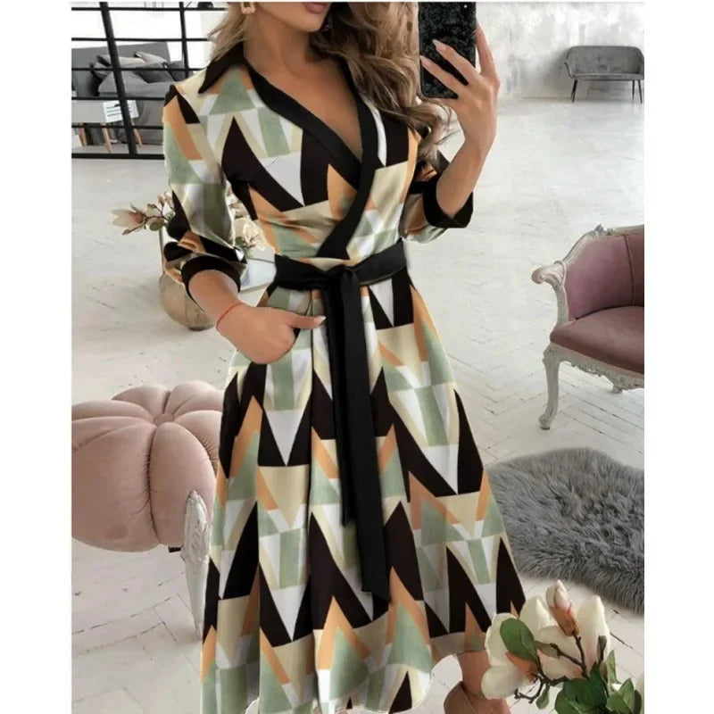 Elegante casual overhemdjurk voor dames met riem. Tijdloos design en flatterende pasvorm.