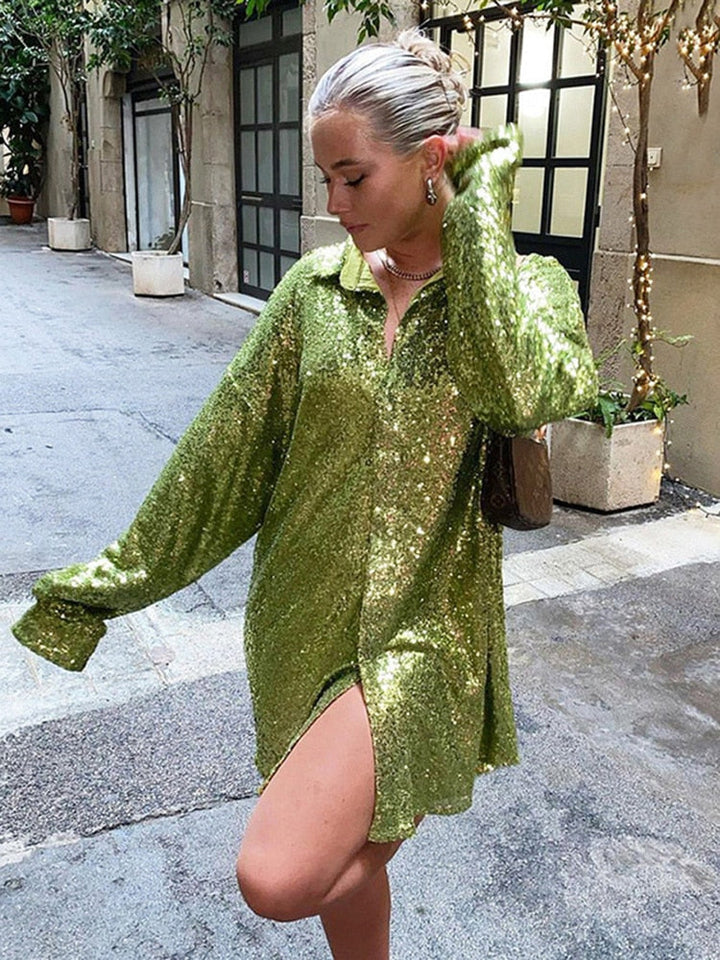 Trendy damesblouse met elegante glans, veelzijdig en comfortabel voor elke modebewuste vrouw.