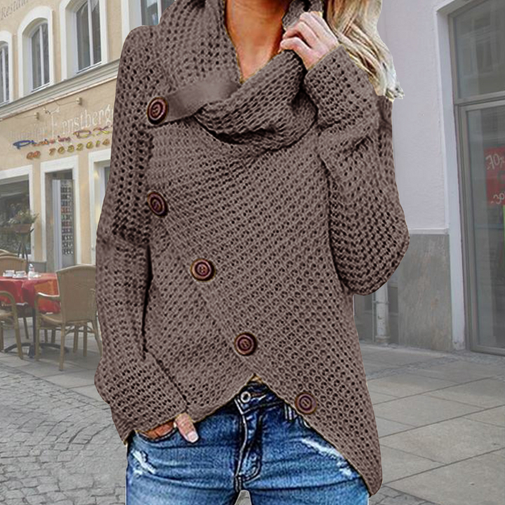 Veelzijdige oversized dames coltrui Hailey, asymmetrische hals en classy knopen, stijlvol en warm design.
