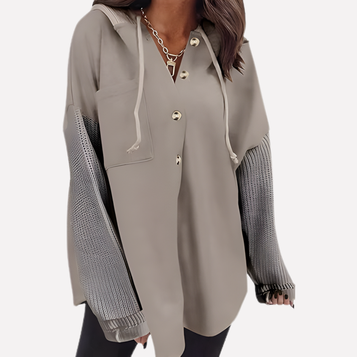 Casual dames hoodie met knoopsluiting. Deze comfortabele, oversized trui is ideaal als trendy sweatshirt voor herfst en winter.