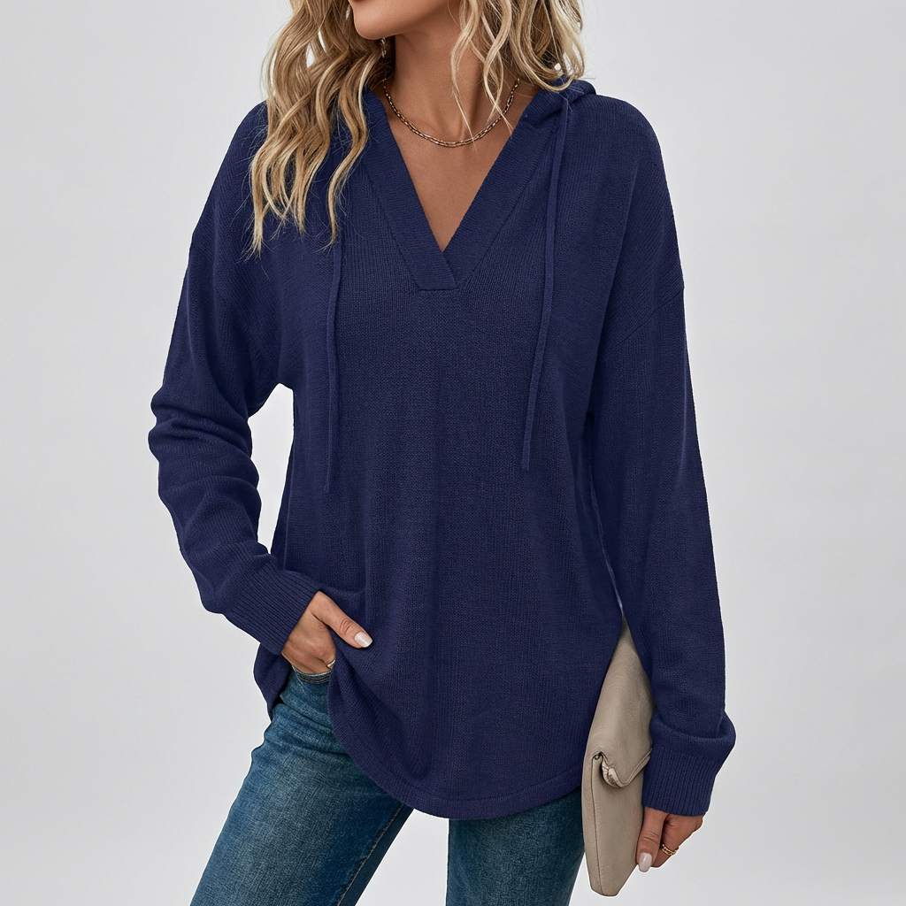 Veelzijdige dames oversized hoodie met V-hals. Makkelijk te combineren voor gelaagde herfst outfits.
