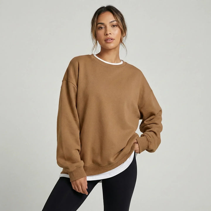 Comfortabele effen oversized sweater voor dames, ideaal als dagelijkse kleding voor herfst- en winterdagen.