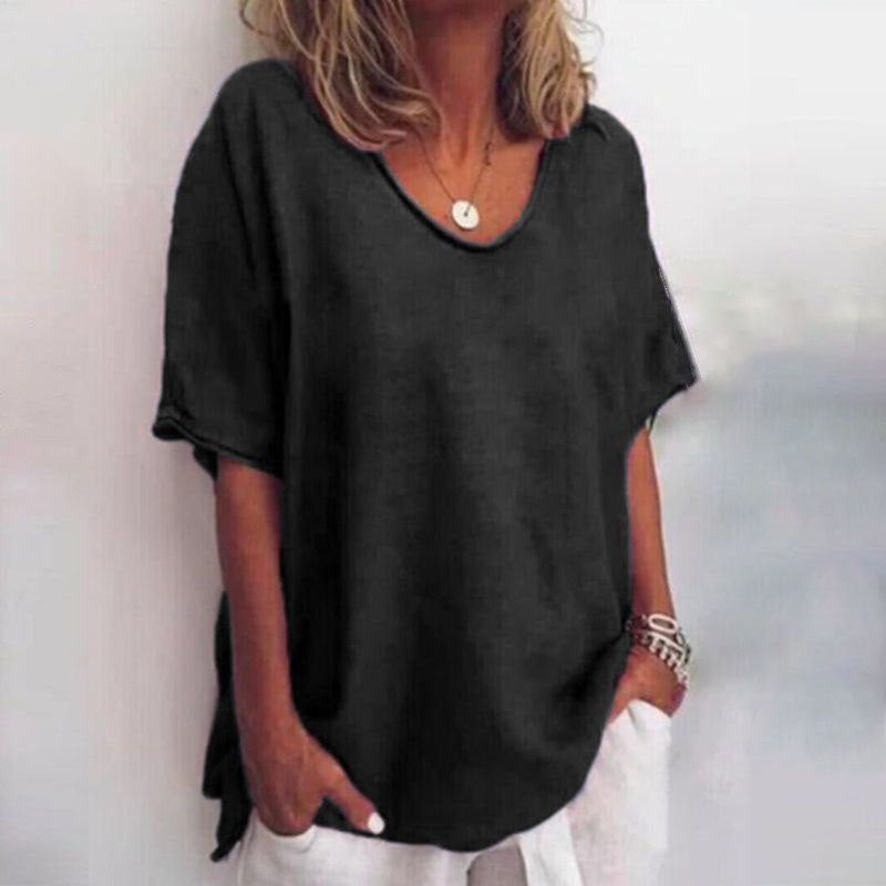 Stijlvol oversized dames T-shirt met elegante V-hals; ontspannen pasvorm voor comfortabele dagelijkse mode.