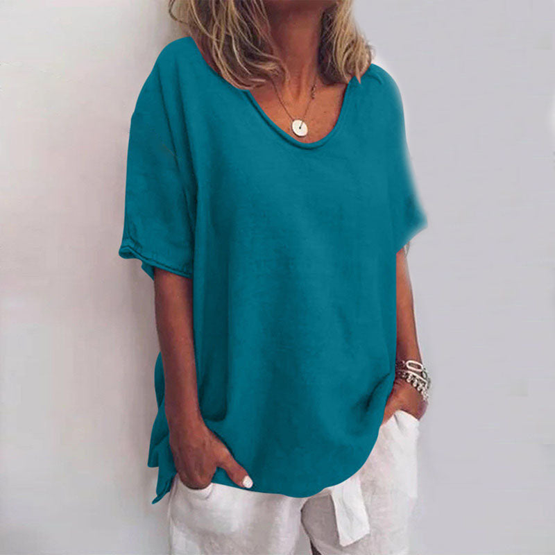 Dames kleding: comfortabel oversized V-hals T-shirt, ideaal voor een relaxte look en elke gelegenheid.