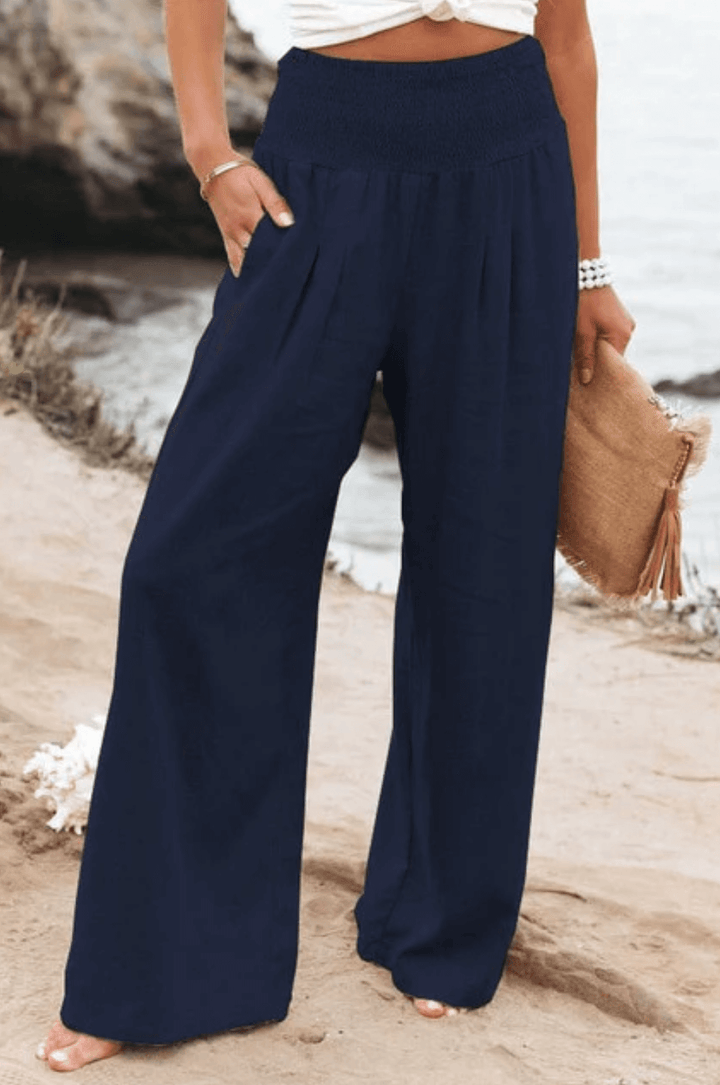 Comfortabele en chique dames palazzo broek met boho stijl, wijde pijpen. Essentieel voor de zomer.