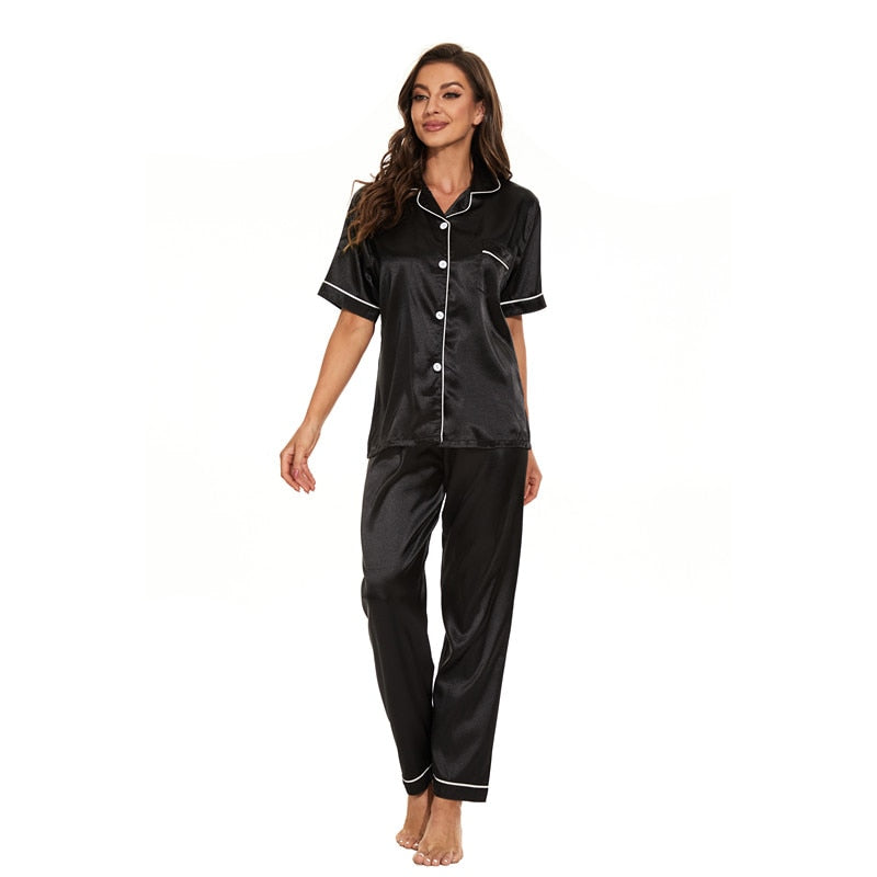 De perfecte PartyPyjama™ damespyjama voor ontspannen avonden, comfortabele nachten en overnachtingen.