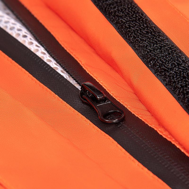 Blijf droog met dit comfortabele dames regenpak. Water- & winddicht, perfect voor outdoor activiteiten.