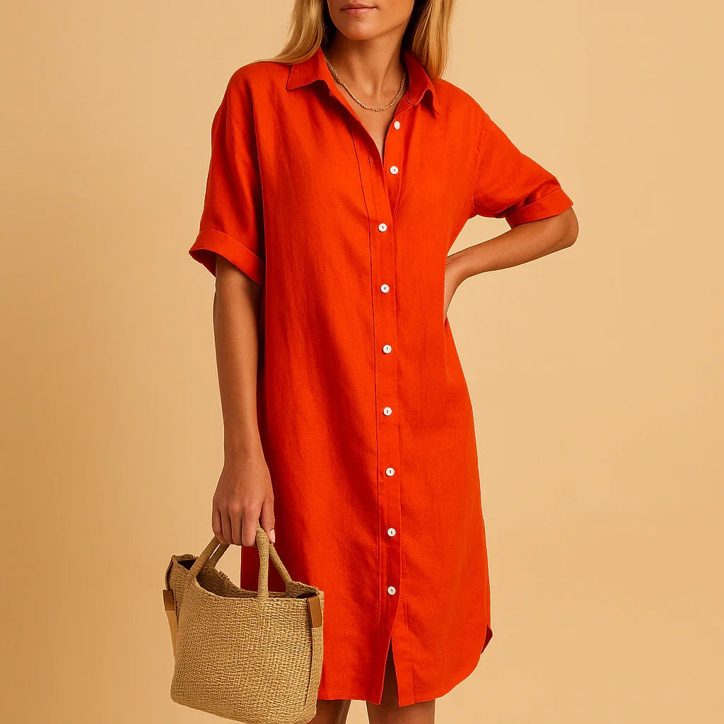Blauwe casual dames overhemdjurk met volledige knoopsluiting, perfecte relaxed fit lentejurk.