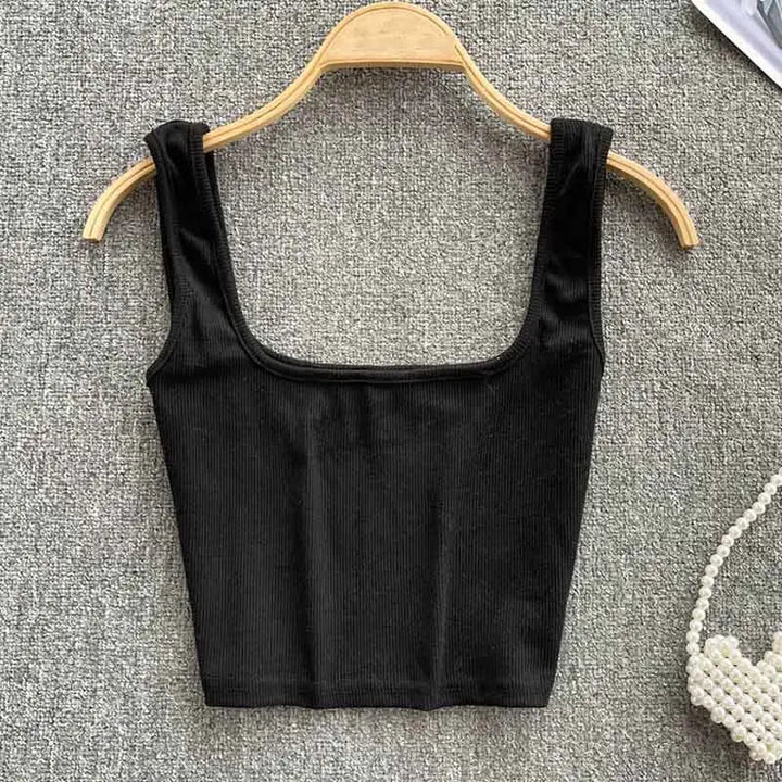 Dames kleding: rugloze cropped tanktop Zayra. Effen kleur, veelzijdig en perfect voor de zomer.