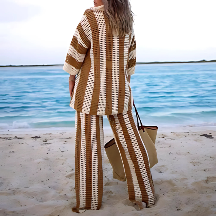 Modieuze dames boho strandset Salina, ideaal voor een relaxte dag op het strand of als zomerse vakantieoutfit.