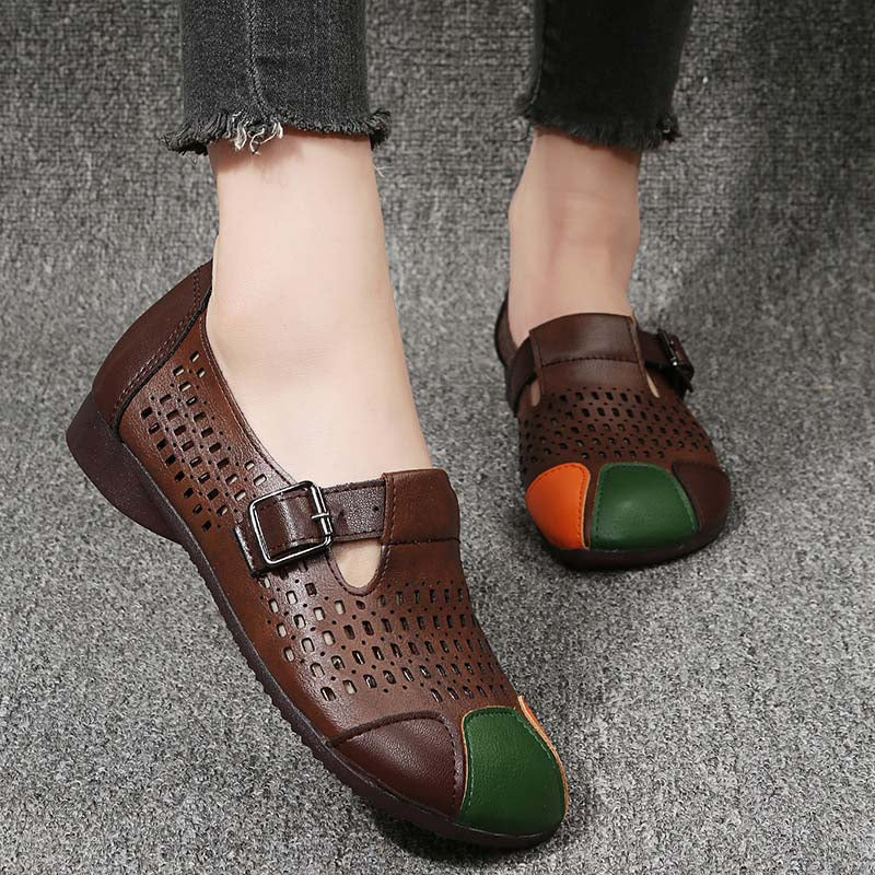 Comfortabele Zoë sandalen, ideaal voor lange wandelingen, met modieuze gesp details.