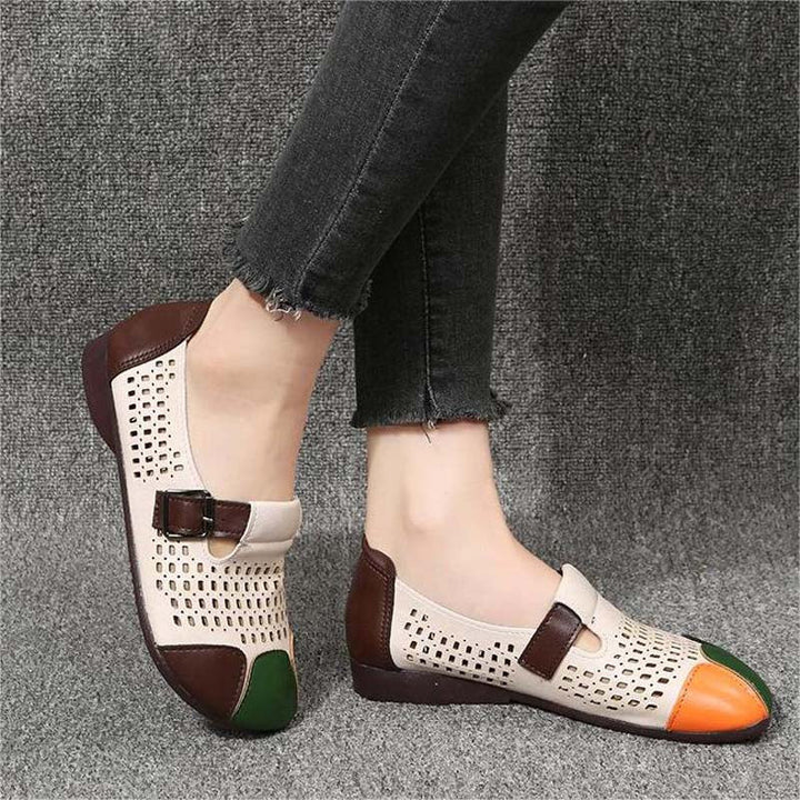 Comfortabele platte dames sandalen, lichtgewicht en modieus met verstelbare gespsluiting.