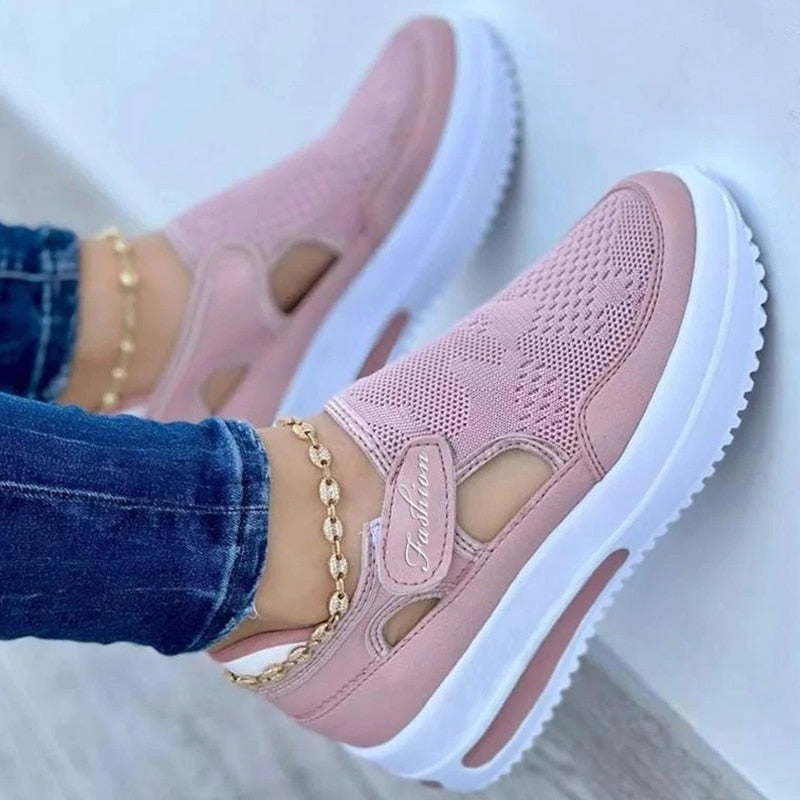 Stijlvolle Dames Sasa sneakers van hoogwaardig materiaal. Modieuze en comfortabele casual schoenen voor vrouwen.