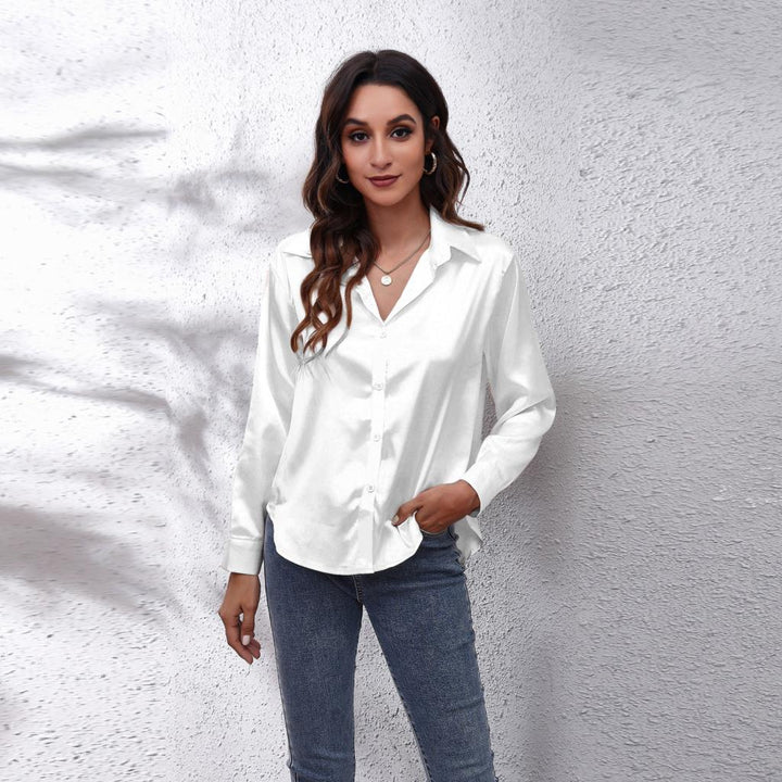 Zomerse en luchtige Shila damesblouse met lange mouwen, comfortabel voor warme dagen.