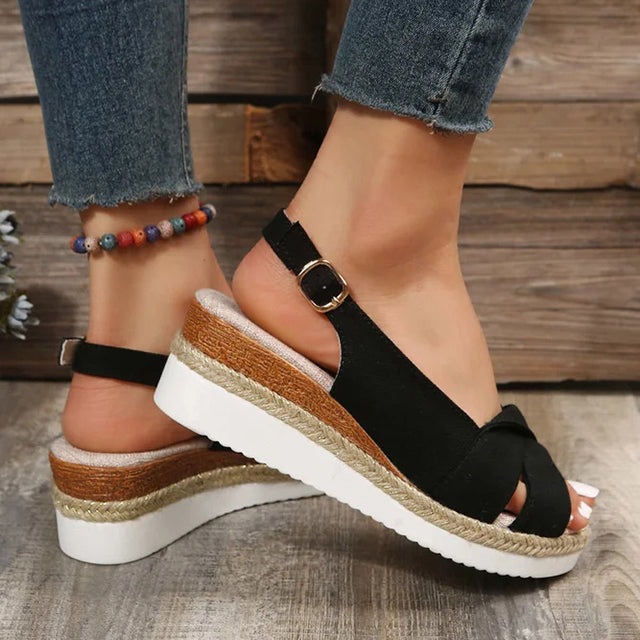 Perfecte zomerschoenen: comfortabele Romy dames sleehaksandalen voor elke gelegenheid, stijlvol en veelzijdig.
