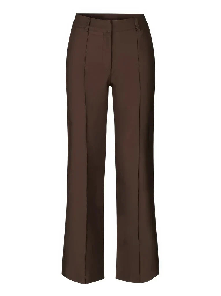 Tijdloze Hoymans dames slim fit pantalon met wijde pijpen, een comfortabele en elegante keuze.