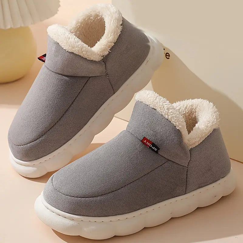 Zachte dames sloffen met warme voering en antislipzool, ideaal voor comfortabel thuisgebruik. Nieuwe collectie pantoffels.