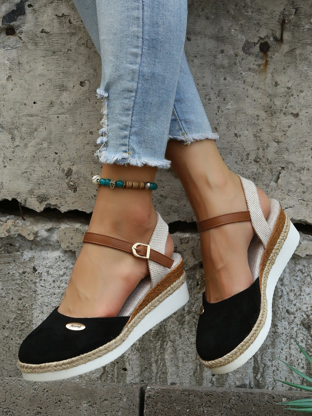 Roze dames espadrilles Sofia, vrouwelijke en comfortabele zomer schoenen met platte zool.