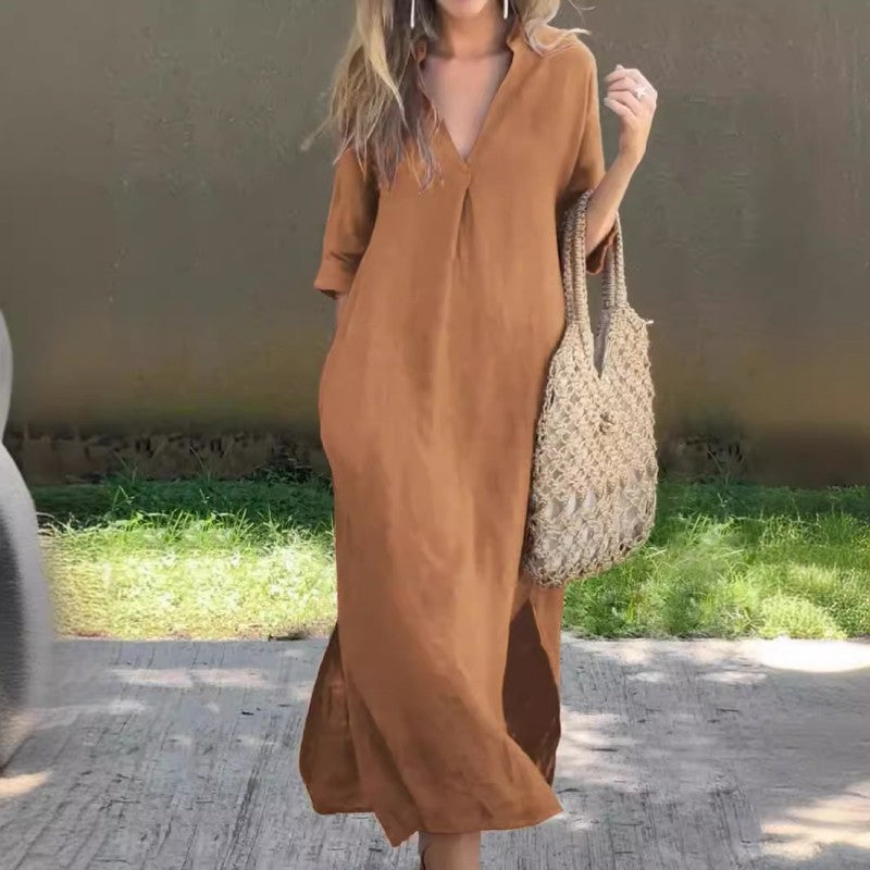 Elegante Soraya damesjurk met V-hals en kuitsplit, casual stijl, veelzijdig voor zomerse dagen of avonden.