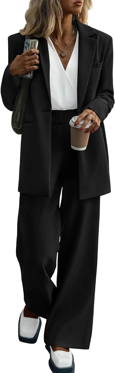 Stijlvolle dames blazer en pantalon, creëert een complete en modieuze uitstraling.