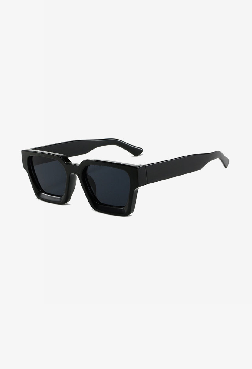 Dames stijlvolle Selis zonnebril met 100% UV-bescherming, ideaal mode-accessoire voor de zomer.