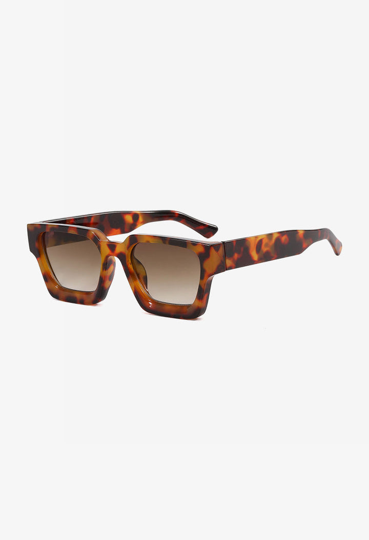 Trendy Selis dames zonnebril voor de nieuwste zomer mode. Stijlvol accessoire met volledige UV-bescherming.