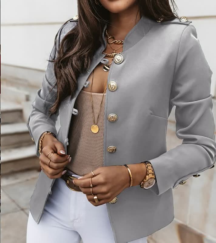Stijlvolle dames blazer voor een smart casual look, combineert zakelijk met street style elegantie.