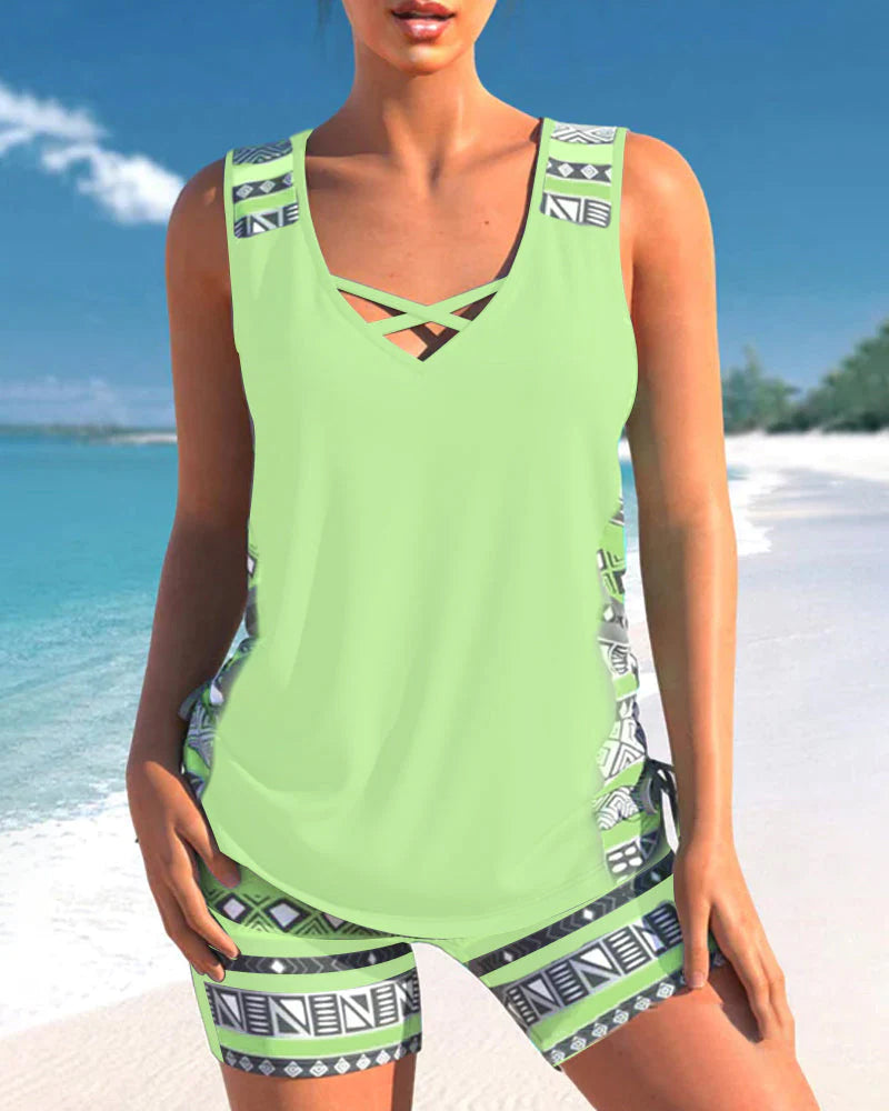 Plus size dames tankini zwemkleding, ontworpen voor comfort en een elegante uitstraling.