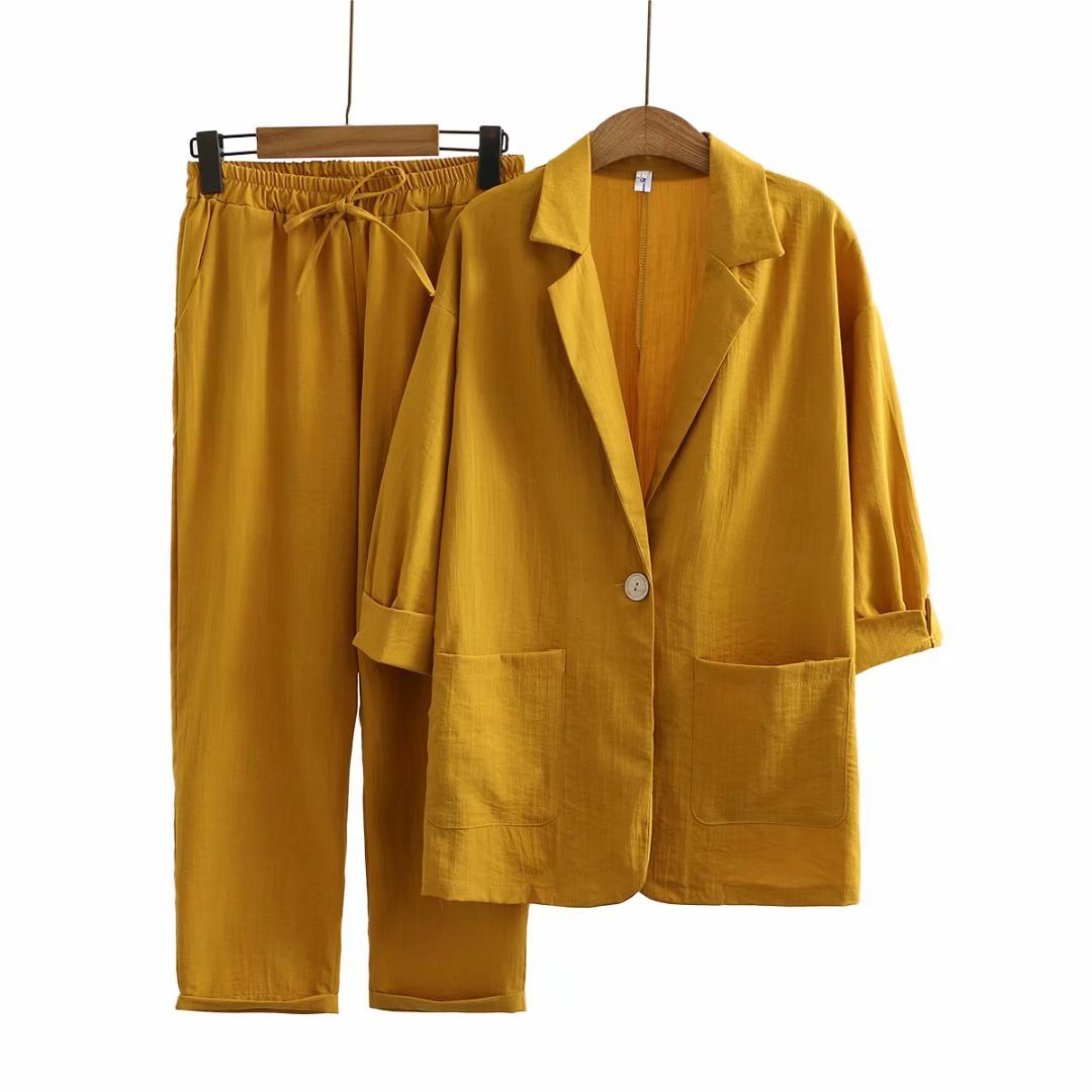 Dames TaylorSet loungewear: comfortabele kleding set met stijlvol hemd en bijpassende broek.