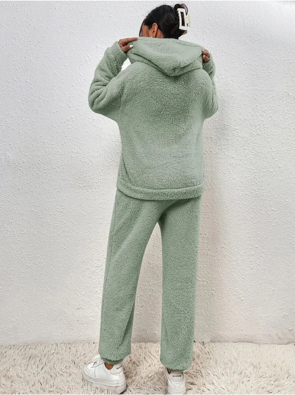 Dames teddy huispak Lana, complete set met capuchon. Modieuze, warme en comfortabele loungewear.