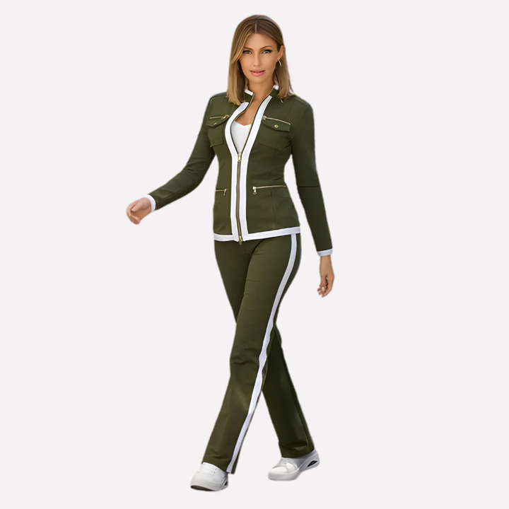 Comfortabel dames trainingspak, perfect voor vrijetijd of sport. Set met jack en broek met subtiele contrast trim.