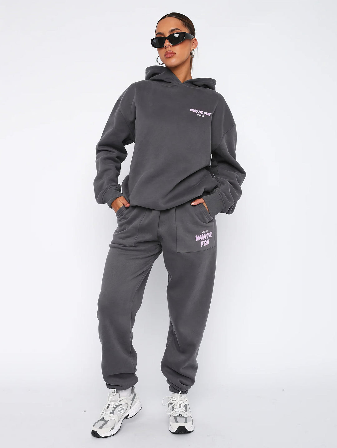 Comfortabel Zoë dames trainingspak, perfecte sportkleding voor modieuze vrouwen, casual en chic.