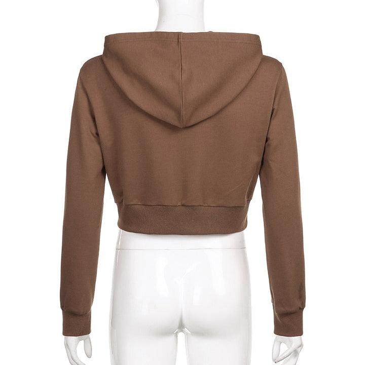 Bruine cropped hoodie met rits voor dames, trendy bovenkleding en sportieve stijl.
