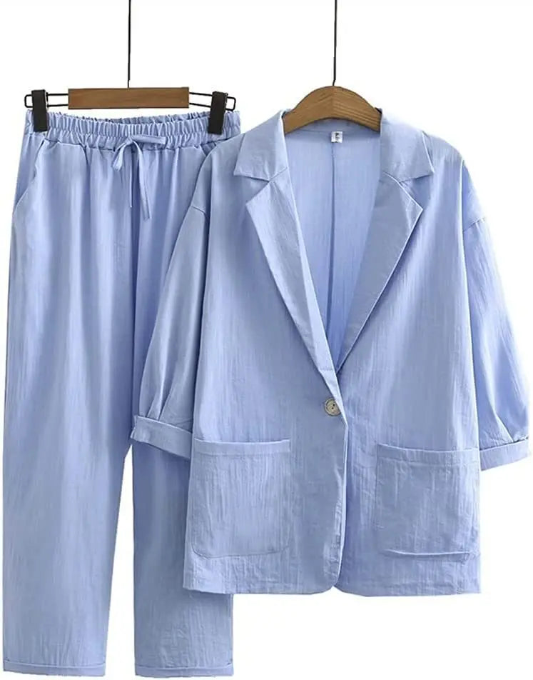 Stijlvol dames jasje, onderdeel van een tweedelige zomer set, voor een elegante en veelzijdige outfit.