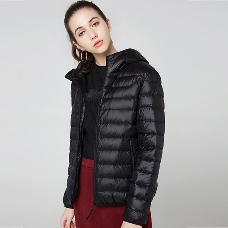 Trendy dames winterjas, slim fit, dun en comfortabel, perfect voor modebewuste vrouwen.