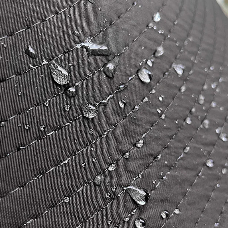 Zomerse dames zonnehoed met UV-bescherming, opvouwbaar en ademend voor comfortabele dagen.