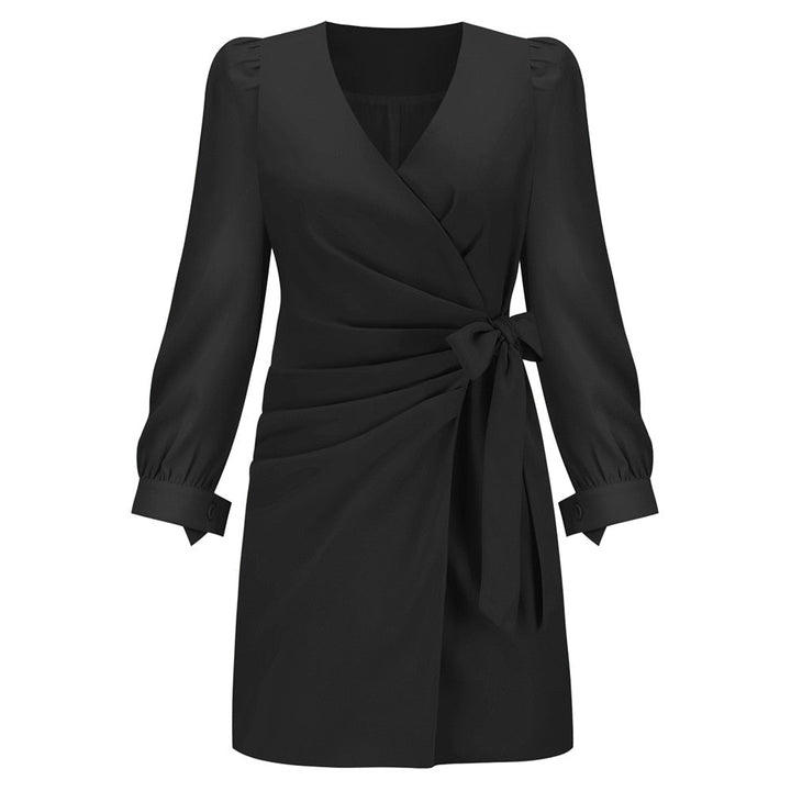 Stijlvolle dames V-hals jurk met lange mouwen die het figuur accentueert. Ideaal voor elegante herfst/winter outfits.