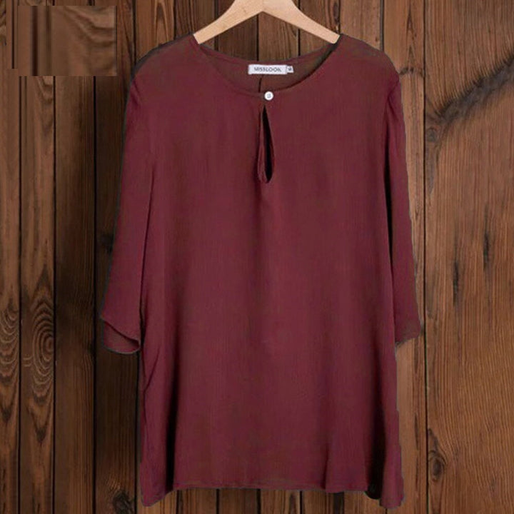 Rood V-hals shirt voor dames, comfortabel en modieus, perfect voor casual outfits.