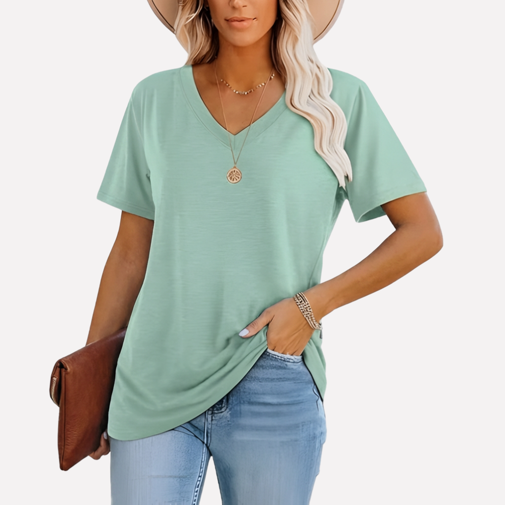 Elegante effen dames top met korte mouwen en V-hals. Comfortabel en stijlvol voor elke dag.