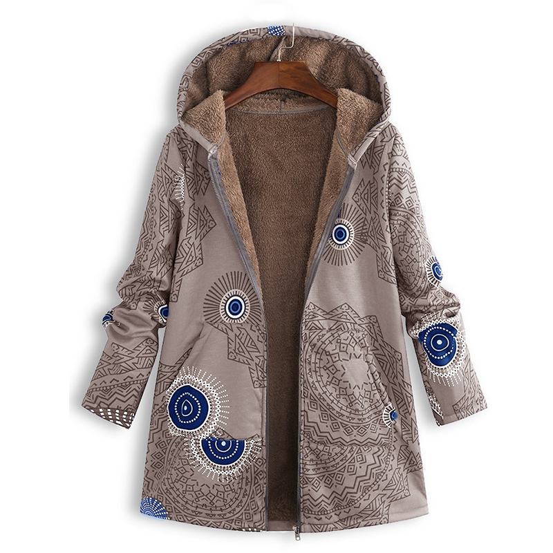 Perfecte warme winterjas voor dames, vintage stijl. Comfortabele bovenkleding met zachte voering, nieuwe collectie.