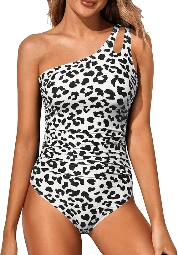 Trendy één-schouder zwempak voor vrouwen, vormgevend voor de zomer.