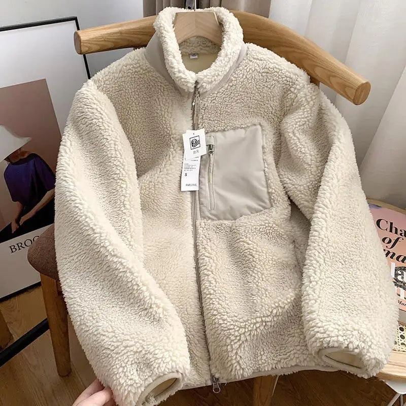 Dames warm sherpa jack met rits voor ultiem comfort. Ideaal als casual winterjas of buitenmode.