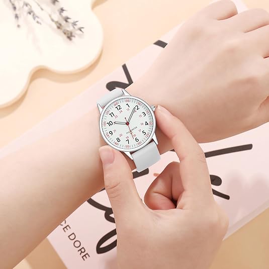 Compact analoog verpleegstershorloge, waterdicht en siliconen. Perfect werkhorloge voor zorgpersoneel.