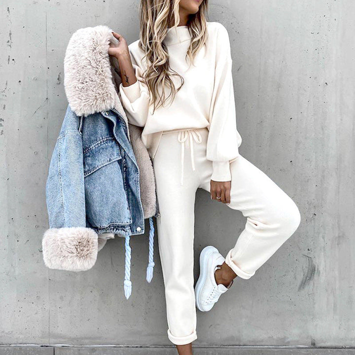 Dames zacht huispak, tweedelig. Comfortabele loungewear set van zachte stof, ideaal voor thuis ontspannen.