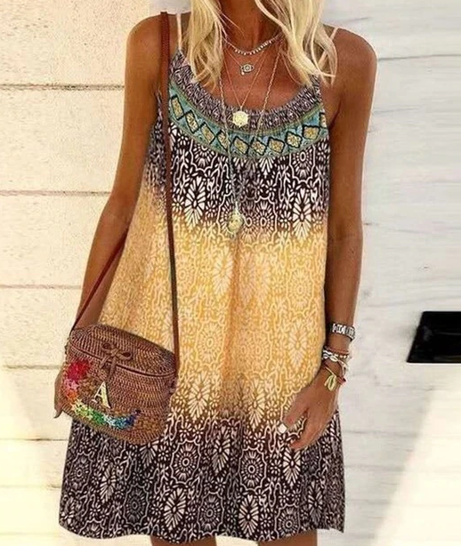 Elegante dames zomerjurk met opvallende print. Deze comfortabele casualjurk is perfect voor stijlvolle vrouwenmode.